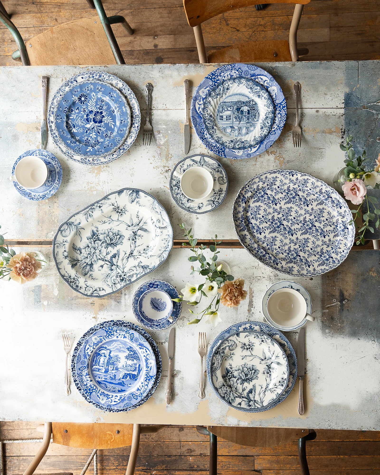 blue & white joie de vivre serving platter - Image 3