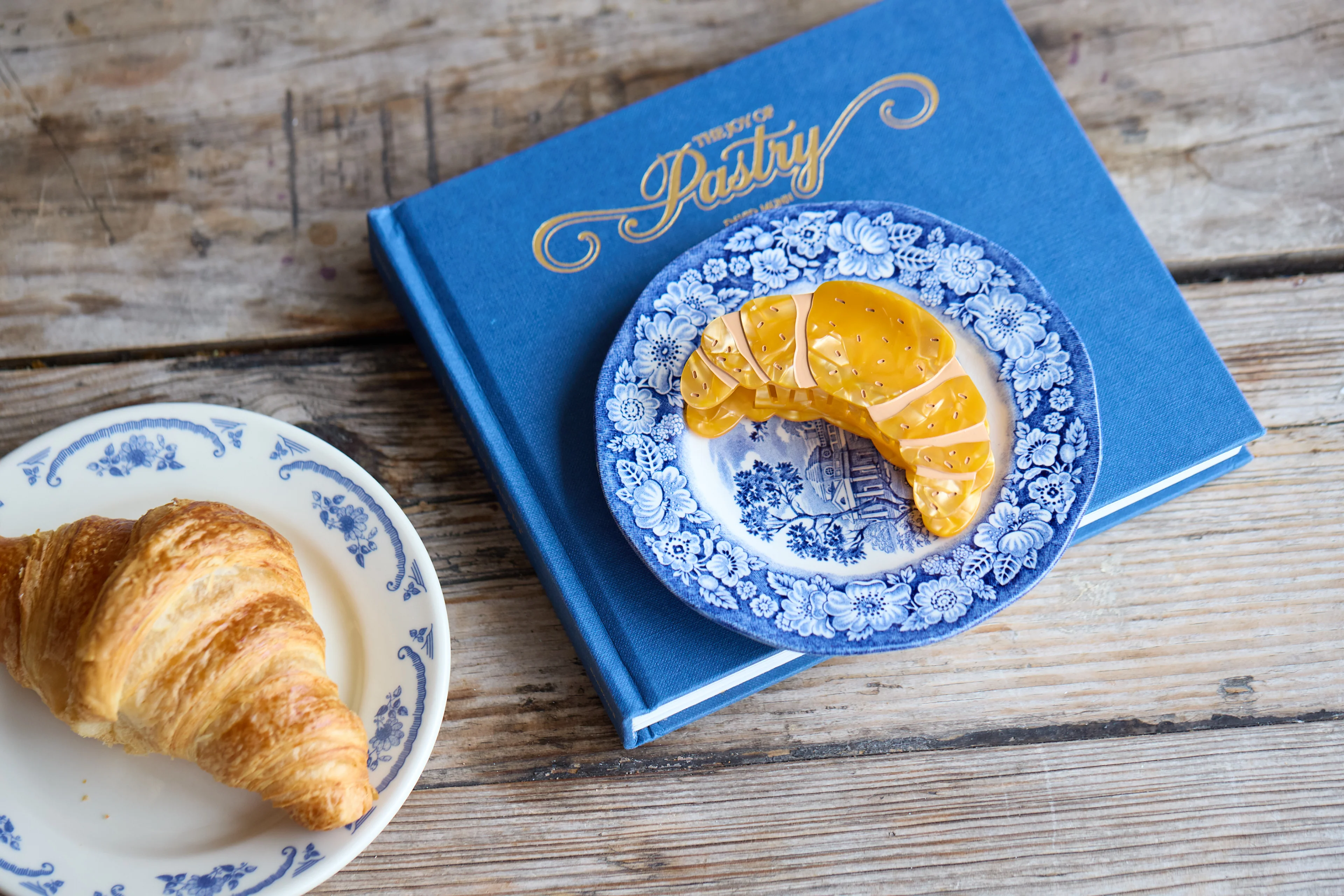 le croissant hair clip - Image 2