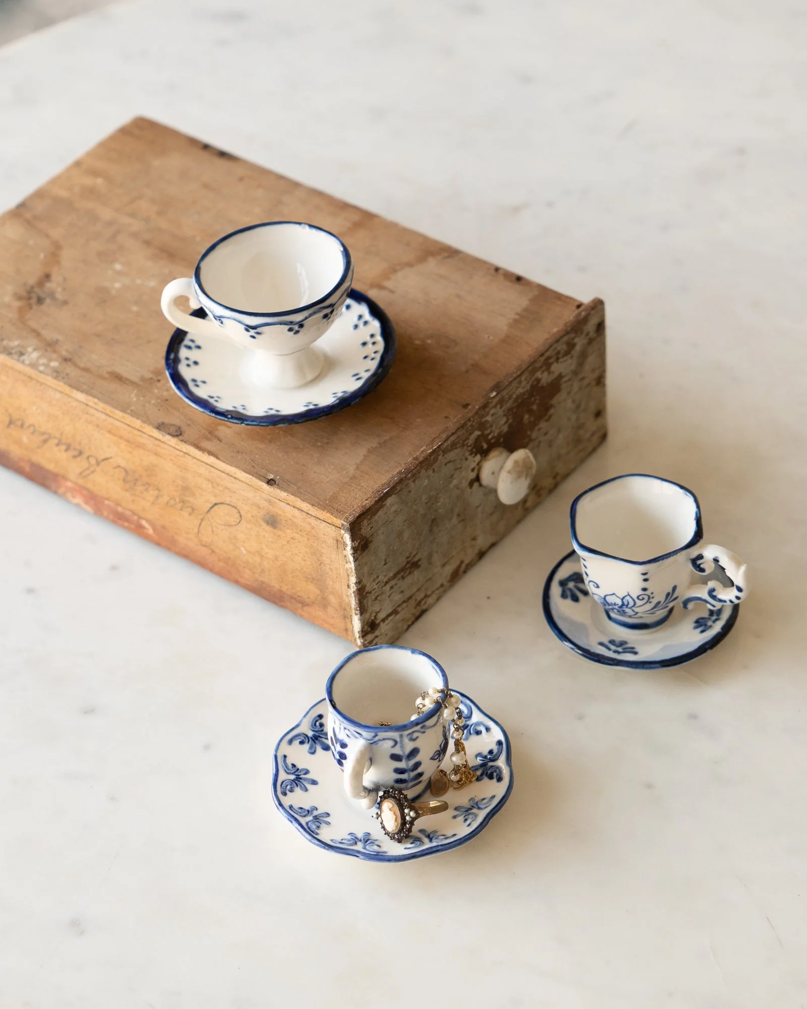 petite tea cup dish - Image 3