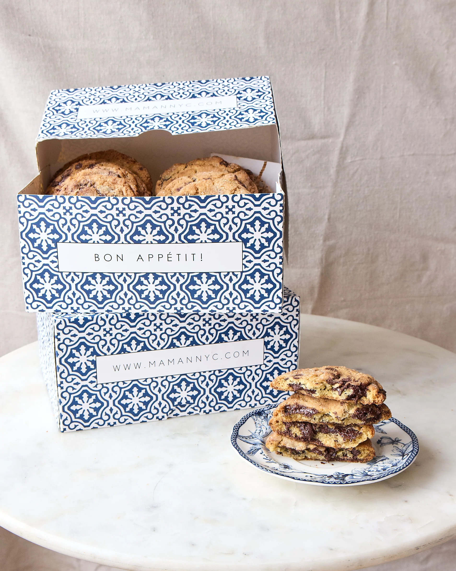 seasonal assorted cookie gift box - Image 4